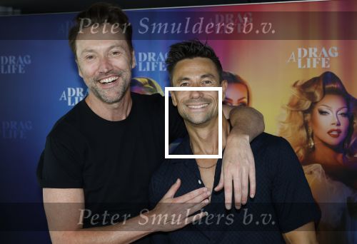 Amsterdam 19 juni 2025
Premiere a drags life bij pathe de munt . Aanwezige hoofdrolspelers zijn Miss Envy Peru en Janey Jacke . Robin Pors met partner