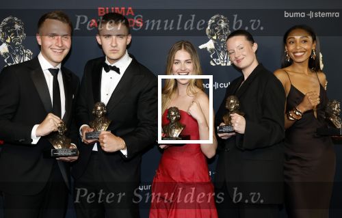 Amsterdam 2 juni 2025
Uitreiking Buma prijzen in de schouwburg van Amsterdam. Roxy Dekker met haar schrijversteam waaronder Julian Vahle