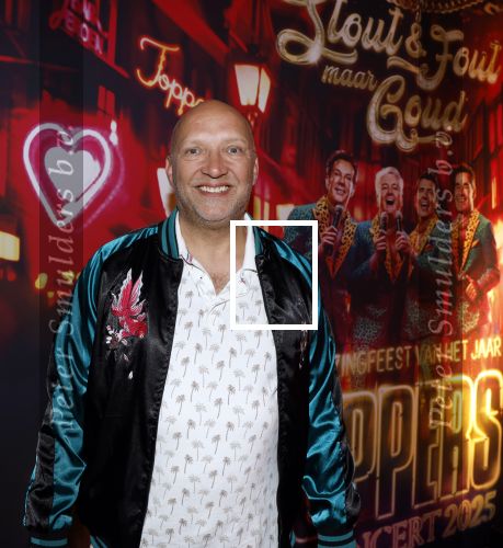 Amsterdam 1 juni 2025
Rene Froger krijgt na de laatste toppers in concert een koninklijke onderscheiding in de Johan Cruyff arena . Ruben v d Meer
