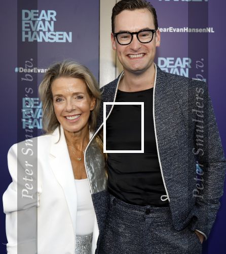 Amsterdam 16 juni 2025
Premiere Dear Evan Hansen in het deLaMar theater . Splinter Chabot kwam met zijn manager Kristien v Dillen