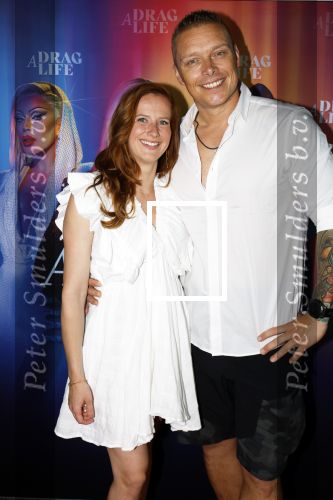 Amsterdam 19 juni 2025
Premiere a drags life bij pathe de munt . Aanwezige hoofdrolspelers zijn Miss Envy Peru en Janey Jacke . Tony Wyczynski met vriendin