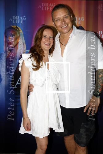 Amsterdam 19 juni 2025
Premiere a drags life bij pathe de munt . Aanwezige hoofdrolspelers zijn Miss Envy Peru en Janey Jacke . Tony Wyczynski met vriendin
