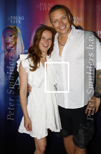 Amsterdam 19 juni 2025
Premiere a drags life bij pathe de munt . Aanwezige hoofdrolspelers zijn Miss Envy Peru en Janey Jacke . Tony Wyczynski met vriendin