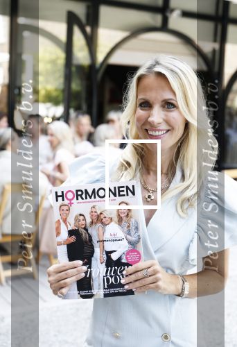 Naarden 18 juni 2025
Presentatie tijdschrift Vivian Reijs ( Hormonen ) bij het Arsenaal .