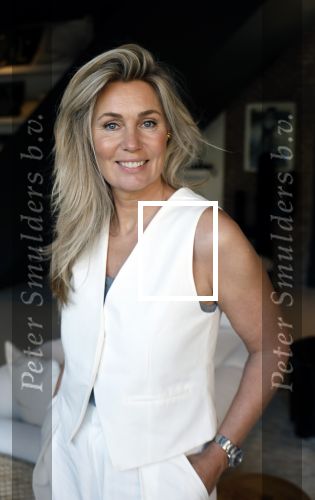 Naarden 18 juni 2025
Presentatie tijdschrift Vivian Reijs ( Hormonen ) bij het Arsenaal . Vivian Slingerland