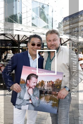 Amsterdam 11 juni 2025
Presentatie cd Wesly Bronkhorst bij grandcafe de Heinekenhoek. Wesly Bronkhorst en Won Yip