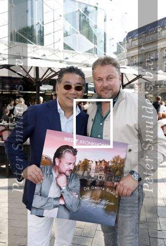 Amsterdam 11 juni 2025
Presentatie cd Wesly Bronkhorst bij grandcafe de Heinekenhoek. Wesly Bronkhorst en Won Yip