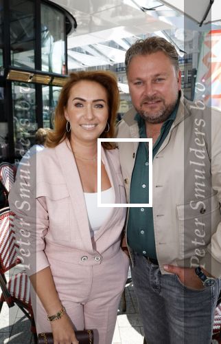 Amsterdam 11 juni 2025
Presentatie cd Wesly Bronkhorst bij grandcafe de Heinekenhoek.Wesly Bronkhorst met zijn vrouw Raquel