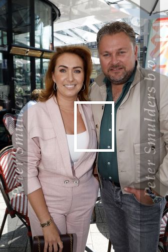Amsterdam 11 juni 2025
Presentatie cd Wesly Bronkhorst bij grandcafe de Heinekenhoek.Wesly Bronkhorst met zijn vrouw Raquel
