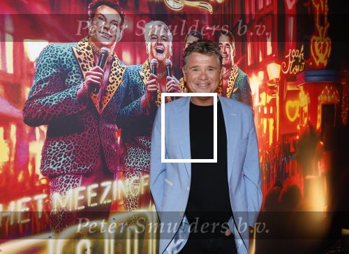 Amsterdam 1 juni 2025
Rene Froger krijgt na de laatste toppers in concert een koninklijke onderscheiding in de Johan Cruyff arena . Wolter Kroes