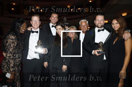 Amsterdam 2 juni 2025
Uitreiking Buma prijzen in de schouwburg van Amsterdam. Yves Berendse kwam met zijn schrijversteam vriendin en ouders