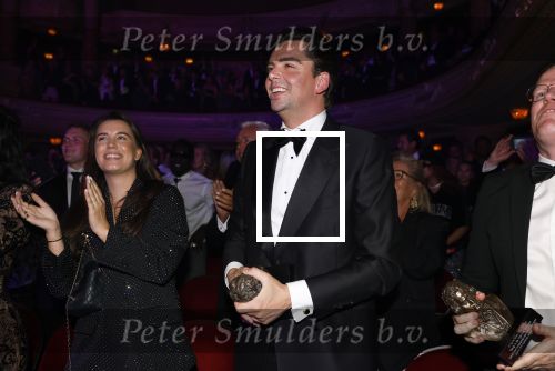 Amsterdam 2 juni 2025
Uitreiking Buma prijzen in de schouwburg van Amsterdam. Yves Berendse kwam met zijn schrijversteam vriendin en ouders