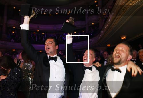 Amsterdam 2 juni 2025
Uitreiking Buma prijzen in de schouwburg van Amsterdam. Yves Berendse kwam met zijn schrijversteam vriendin en ouders