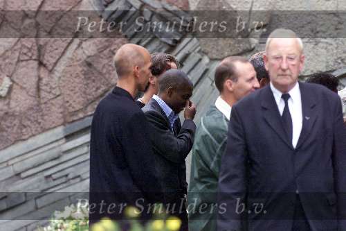 Lelystad 05 Juli 1999
Begrafenis moeder Aron Winter.
Bryan Roy.