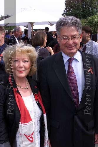 Amsterdam 04 Juli 1999
Amsterdam-diner t.b.v het aids-fonds.
Ed van Thijn met zijn vrouw.