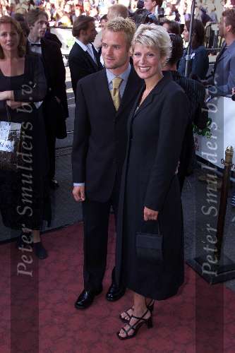 Amsterdam, 22 juni 1999
Premiere film NOTTING HILL
In Tuschinski theater
Renate v d Zalm met Erben Wennemars