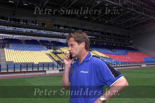 Arnhem 06 Juli 1999
Ploeg-voorstelling Vitesse seizoen 1999/2000
Herbert Neumann met gsm