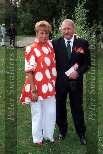 Amsterdam 04 Juli 1999
Amsterdam-diner t.b.v het aids-fonds.
Ingeborg Elsevier met vriend.