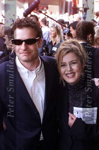 Amsterdam, 22 juni 1999
Premiere film NOTTING HILL
In Tuschinski theater
Julia Samuel met man