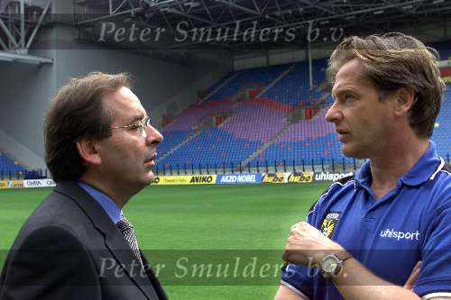 Arnhem 06 Juli 1999
Ploeg-voorstelling Vitesse seizoen 1999/2000
Karel Aalbers in gesprek met Herbert Neumann