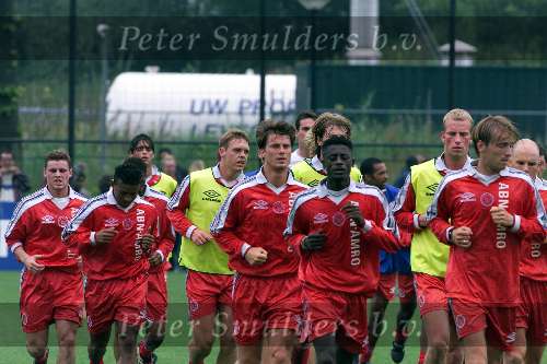 Amsterdam 05 Juli 1999
eerste training Ajax Amsterdam seizoen 1999/2000
Kofi Mensah Brian Laudrup Peter Hoekstra Richard Witschge