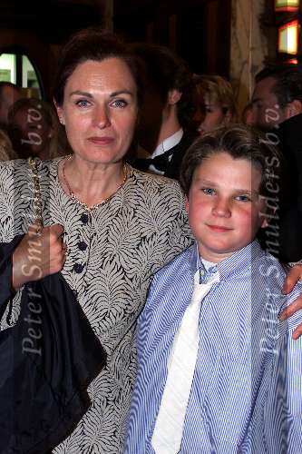 Amsterdam, 22 juni 1999
Premiere film NOTTING HILL
In Tuschinski theater
Liz Snoyink met zoontje