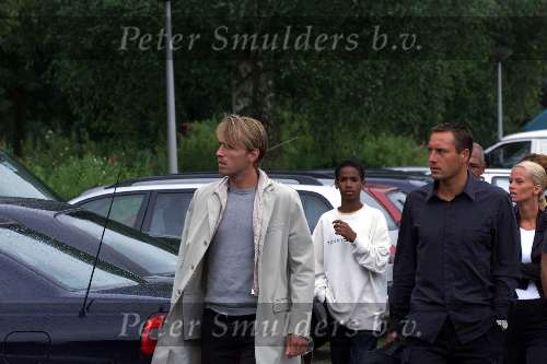 Lelystad 05 Juli 1999
Richard Witschge en Johnny van t Schip bij de begrafenis van de moeder van Aron Winter.