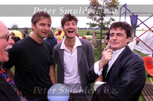 Amstelveen 20 juni 1999
Johnny Kraaijkamp Jr. Rick Engelkes en Victor Reinier