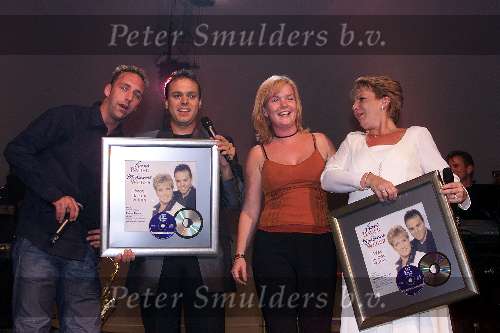 Den Bosch, 20 juli 2000
Uitreiking gouden CD Frans Bauer en Marianne Weber
verder Job de Bus & Antonette de Bus