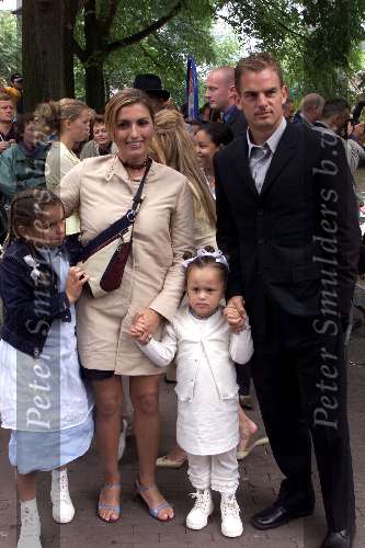 8-7-2000 Amsterdam Trouwen Patrick Kluivert Huis mat de Hoofden en Westerkerk 
Ronald  de Boer