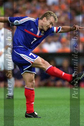 Rotterdam, 2 juli 2000   Euro 2000
Frankrijk-Italie, eindstand na verlenging 2-1
Deschamps