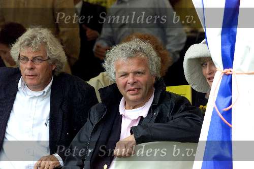 Wassenaar 1 juli 2000
PaardenPolo
Eddy de Kroes (sponsor) met rechts van hem Vivian Boelen en geheel links har inmiddels ex-man