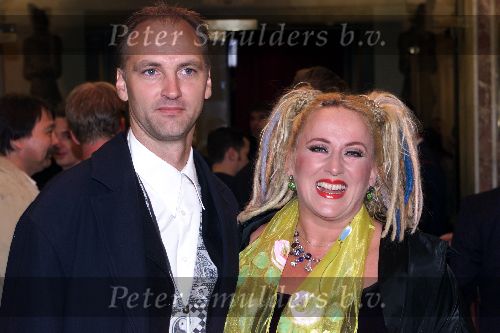 Amsterdam 27 juli 2000
Premiere Circus van Azie in Carre
Karin Bloemen met man