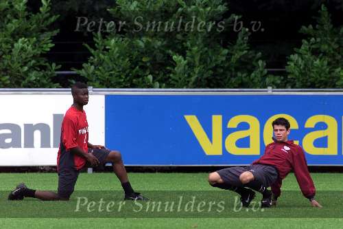 Eindhoven 19 juli 2000
1e training van de nieuwe PSV aanwinst Kezman.
Eric Addo