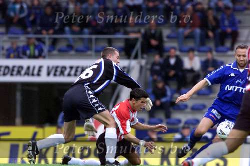 Genk 29 juli 2000
Genk-PSV 0-1
Kezman in duel met doelman Moons