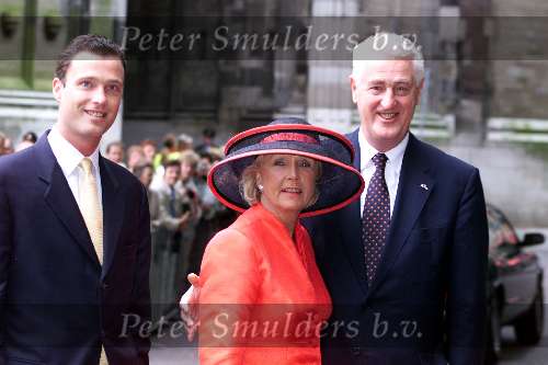 Utrecht 8 juli 2000
Trouwen  Prins Bernhard Jr en Annette Sekreve in domtoren in Utrecht.
Martin Schroder met vrouw en zoon