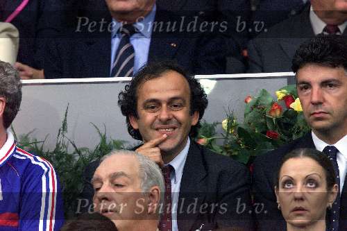 Rotterdam, 2 juli 2000   Euro 2000
Finale EK Tusen Frankrijk-Italie, eindstand 2-1 na verlenging.
Michel Platini