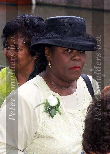 Amsterdam, 8 juli 2000
Trouwen Patrick kluivert met zijn Angela
Moeder Kluivert