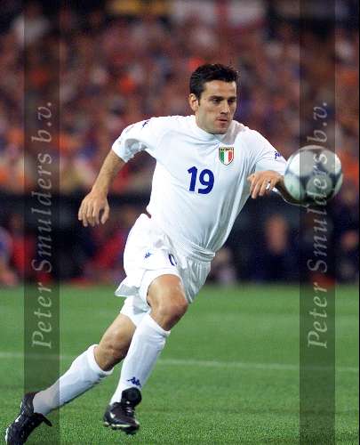 Rotterdam, 2 juli 2000   Euro 2000
Frankrijk-Italie, eindstand na verlenging 2-1
Vincenzo Montella