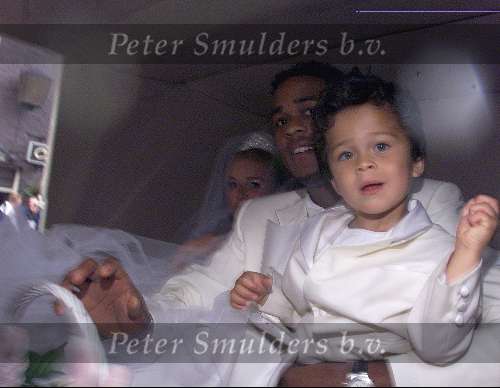 Amsterdam, 8 juli 2000
Trouwen Patrick kluivert met Angela Kluivert en hun oudste zoontje