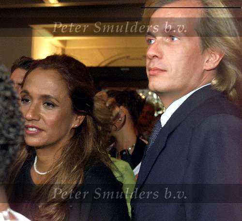 Amsterdam, 8 juli 2000
Trouwen Patrick kluivert met zijn Angela
Patty Brard met vriend