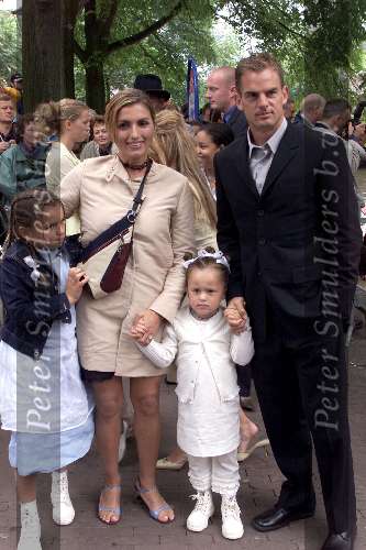 Amsterdam, 8 juli 2000
Trouwen Patrick kluivert met zijn Angela
Ronald  de boer met gezin