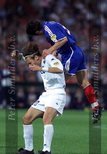 Rotterdam, 2 juli 2000   Euro 2000
Frankrijk-Italie, eindstand na verlenging 2-1
Totti