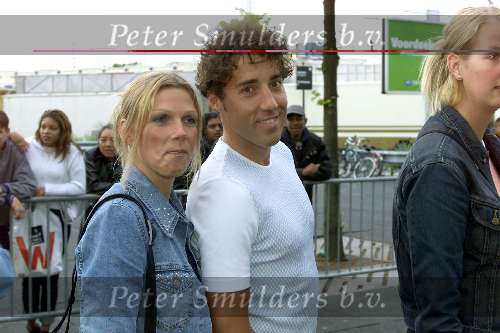 Amsterdam 11 juli 2001
Premiere van Thom Raider in Pathe Arena.
Annemarie Thomas en Bart Veldkamp