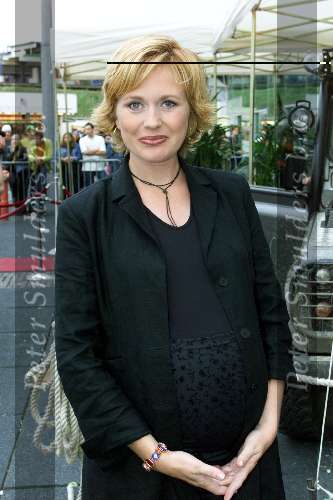 Amsterdam 11 juli 2001
Premiere van Thom Raider in Pathe Arena.
Arianne Spier zwanger