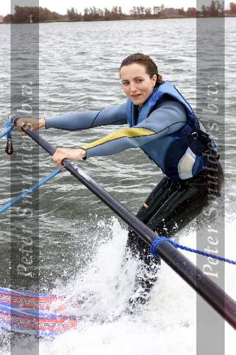 Kaagdorp 18 juli 2001
Daphne Bunskoek krijgen waterski-les.