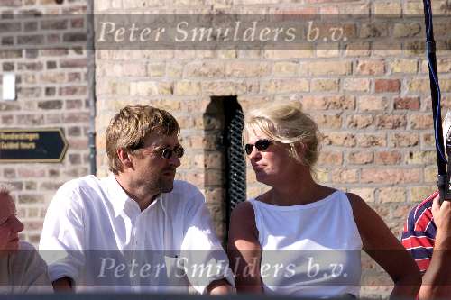 Den Haag 3 juli 2001
Prins Willem Alexander en Maxima bezoekn de Staten Generaal nadat hun huwelijk goedgekeurd is.
Ferry Mingele en ...