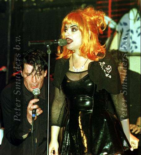 Amsterdam, 5 november 1996
Herman Brood  50 jaar !!!!!
Hier optredend met zijn oude geliefde NINA HAGEN