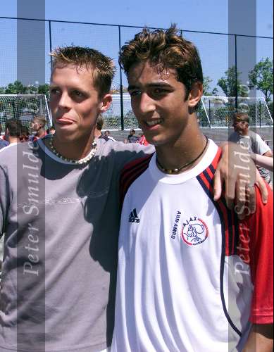 Amsterdam, 5 juli 2001 
nieuwe seizoenpresentatie 2001/2002
Mido