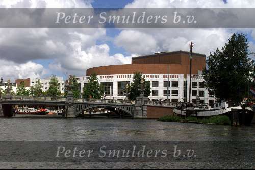 Amsterdam, 24 Juli 2002
Route Vinkeveen-Amsterdam per sloep( boot)
de Brug bij de Stopera  Sloepenroute